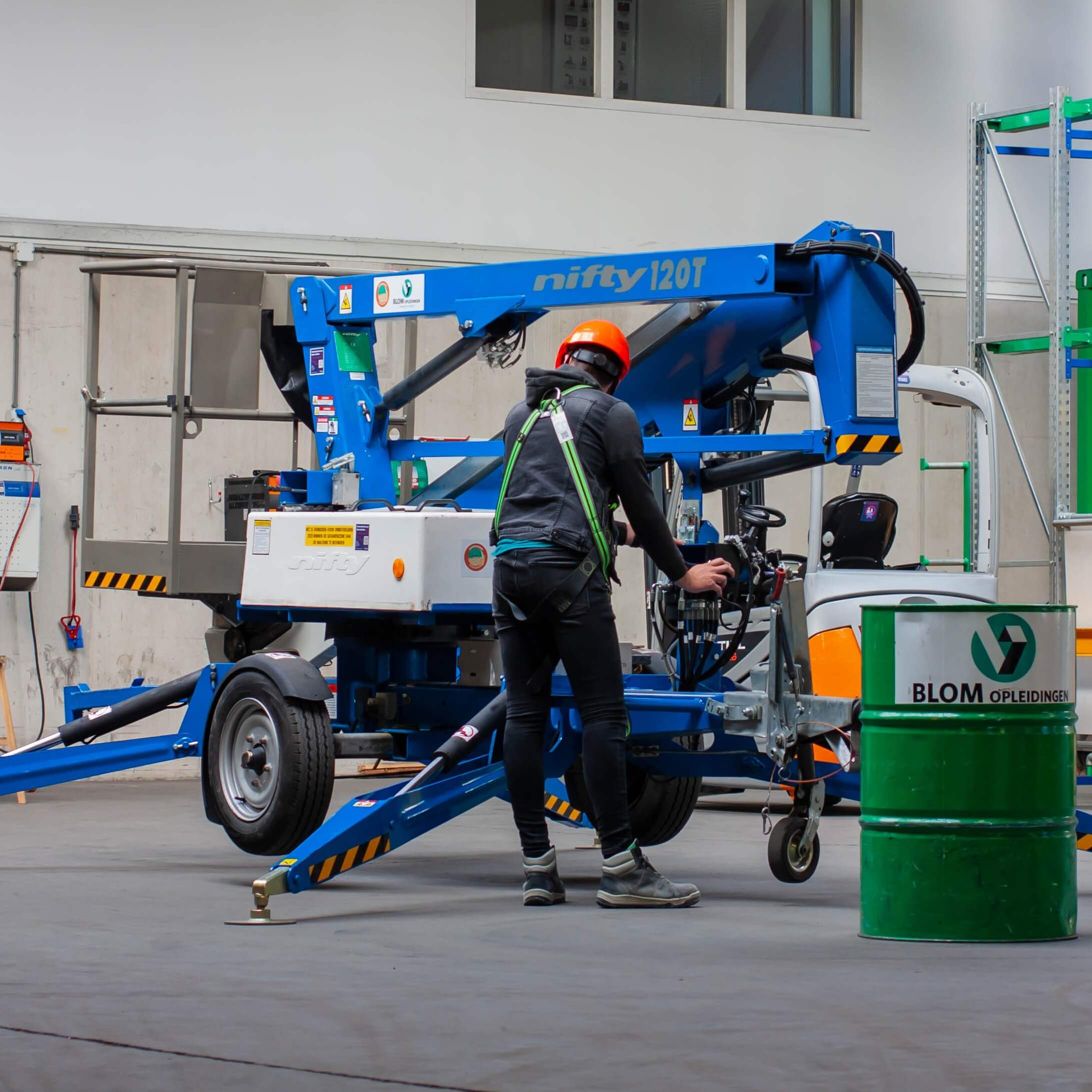 Het belang van een hoogwerker keuring voor veiligheid