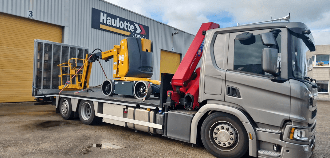 Veilig laden, lossen en vervoeren van hoogwerkers