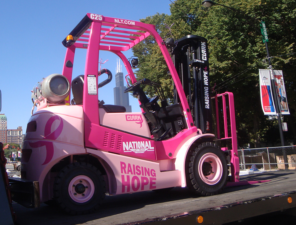 Roze Raising Hope heftruck Clark